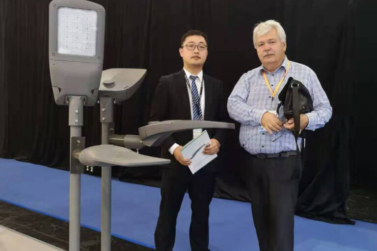 Hong Kong International Lighting Exhibition นิทรรศการโคมไฟนานาชาติฮ่องกง