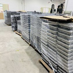 ตัวเครื่องอะลูมิเนียม