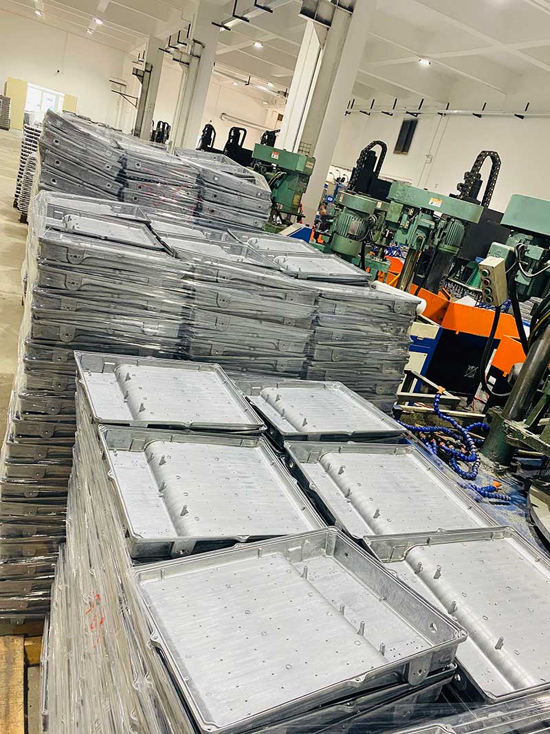 ตัวเรือนฟลัดไลท์หล่อขึ้นรูป